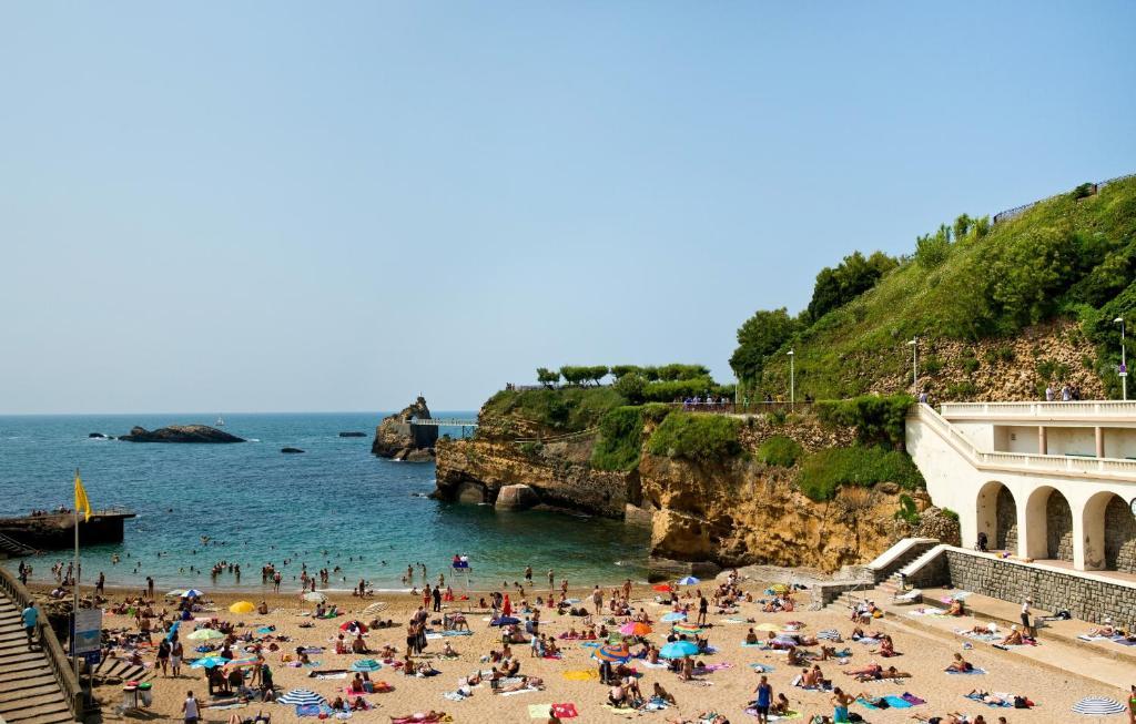 Hotel Le Saphir Biarritz Exterior photo